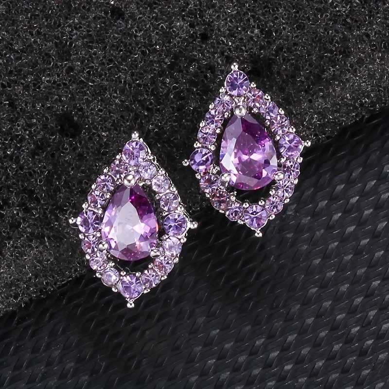 Ensemble collier et boucles d'oreilles en améthyste