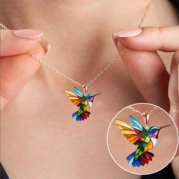 Élégant collier colibri au design raffiné