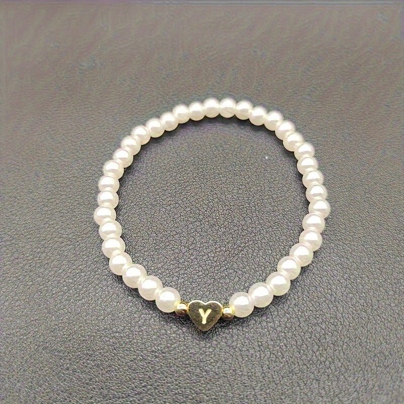 Bracelet Élégant avec Initiale en Forme de Cœur (A–Z)
