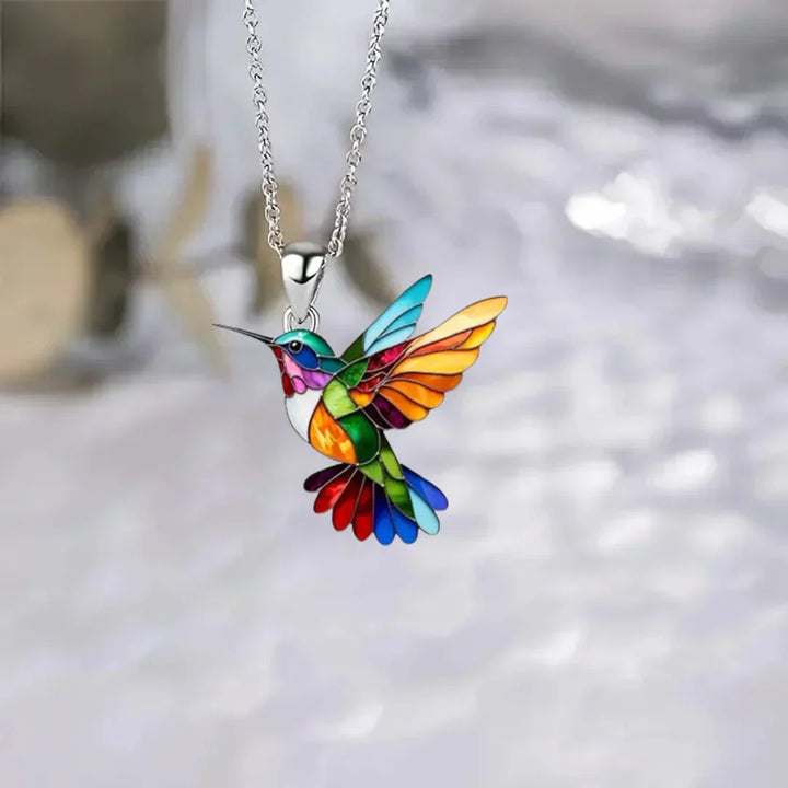 Élégant collier colibri au design raffiné