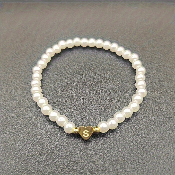 Bracelet Élégant avec Initiale en Forme de Cœur (A–Z)