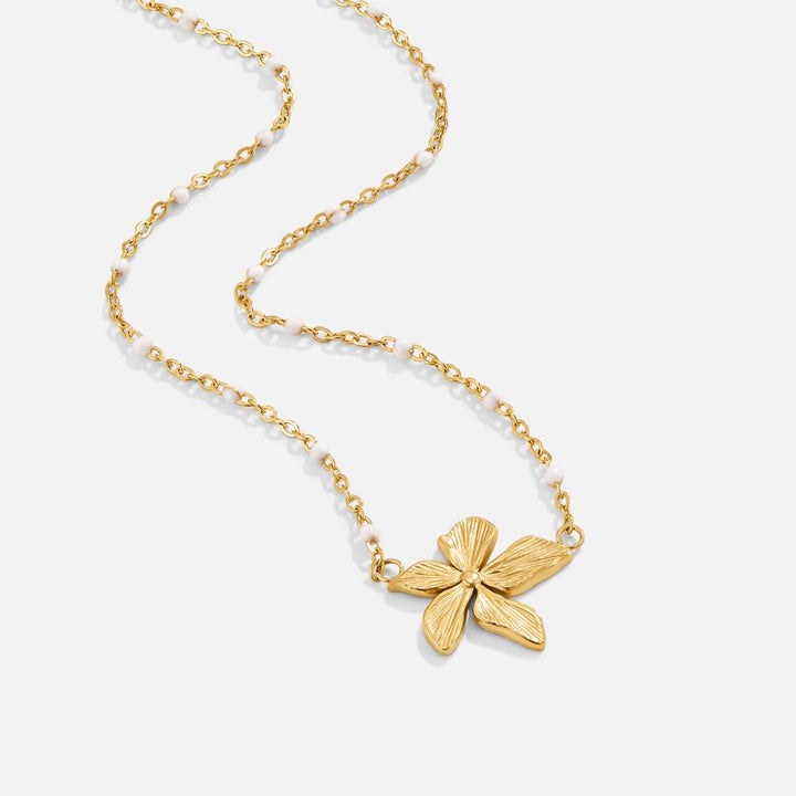 Collier Raffiné avec Pendentif Floral en Or